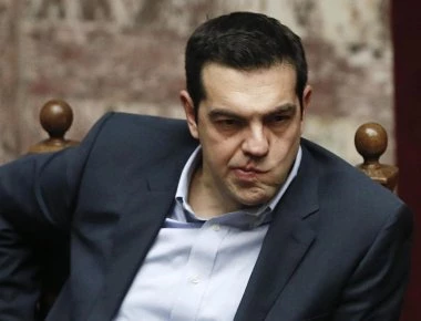 Ετοιμάζει φιέστες σε Πνύκα και Καστελόριζο ο Α.Τσίπρας για την δήθεν «έξοδο» από τα Μνημόνια
